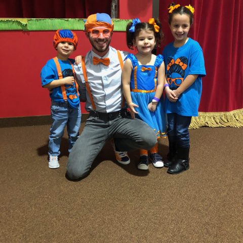 a group of baseball players posing for a picture
